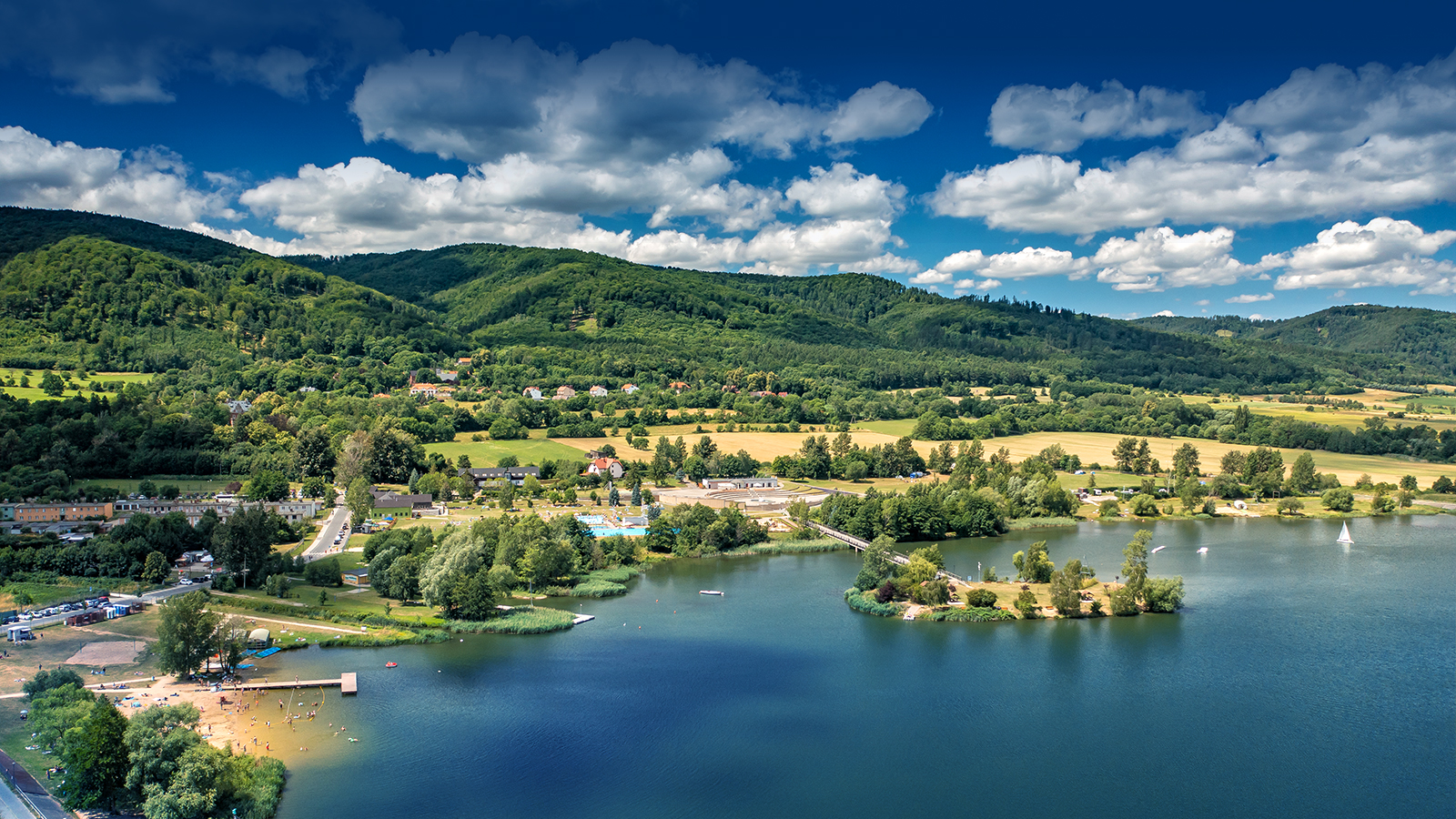 Jezioro Bielawskie i Góry Sowie